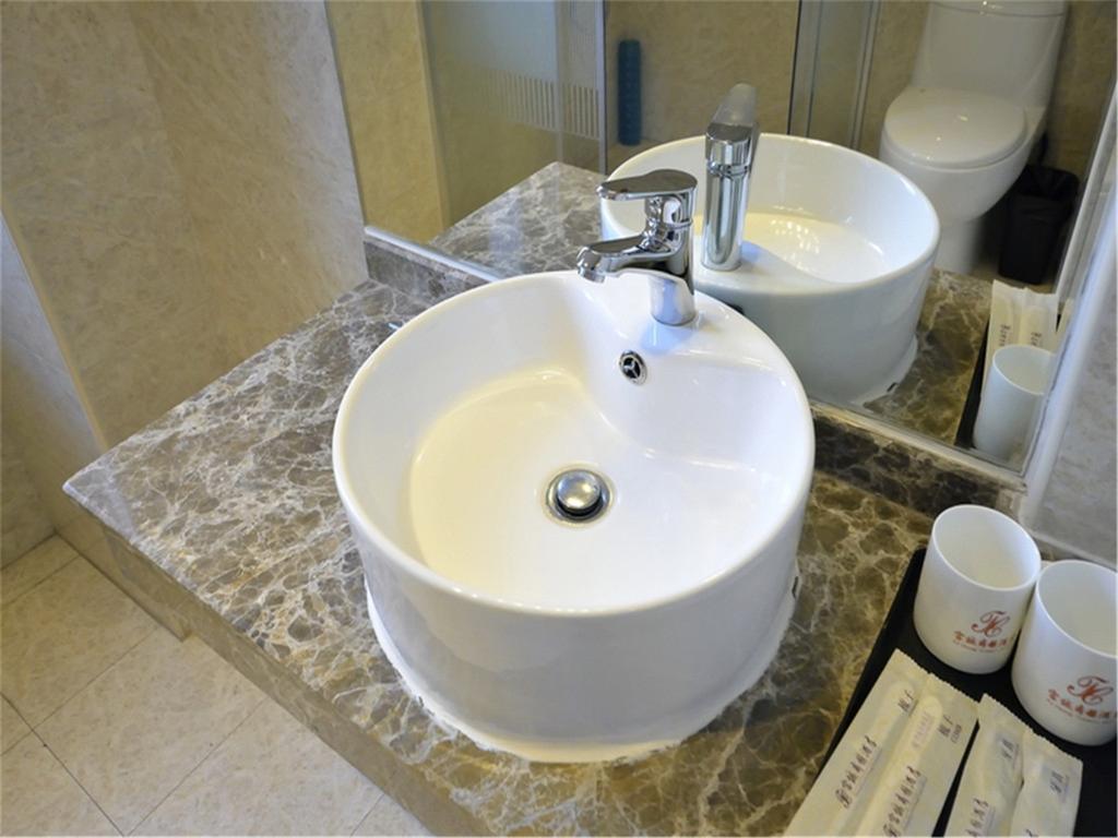 גואנגג'ואו Fucheng Business Hotel מראה חיצוני תמונה