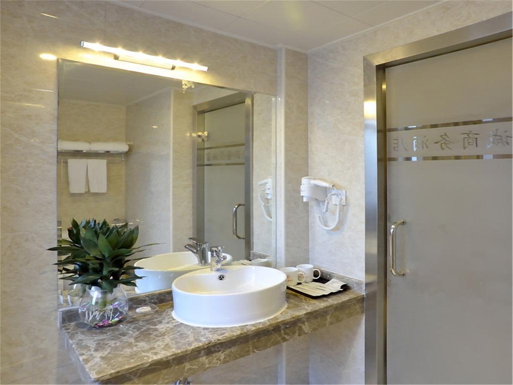 גואנגג'ואו Fucheng Business Hotel מראה חיצוני תמונה