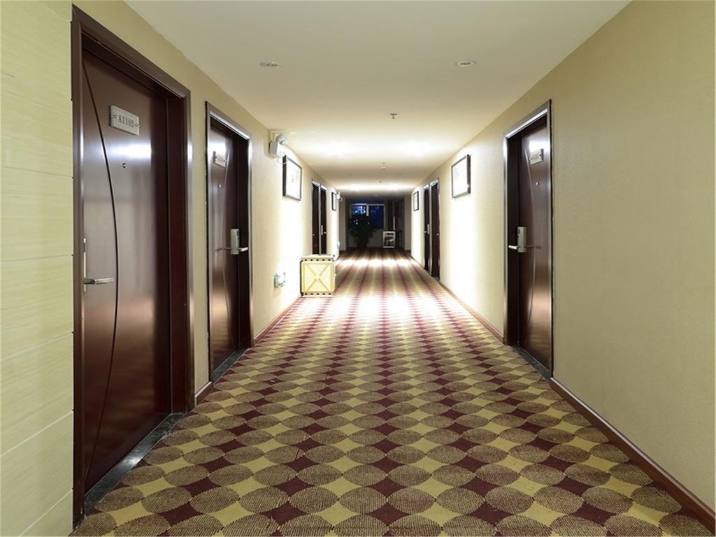גואנגג'ואו Fucheng Business Hotel מראה חיצוני תמונה
